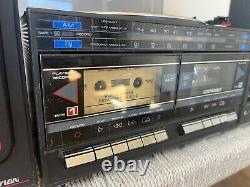 Vintage Sound Design Stereo Tape Record Player Radio Model 6822 with Speakers